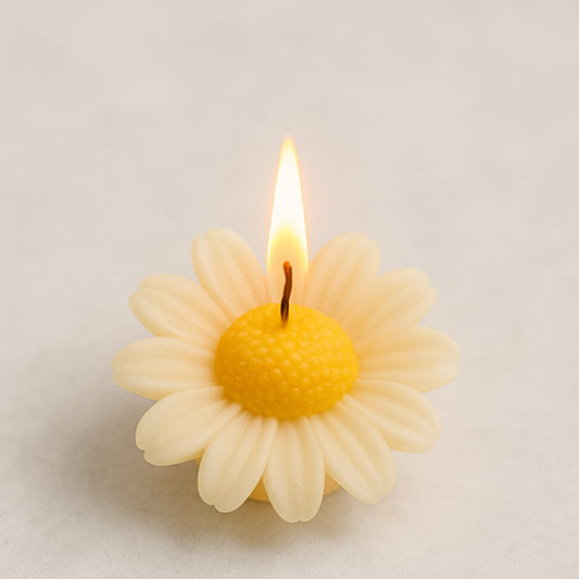 Daisy Flower Decor Candle